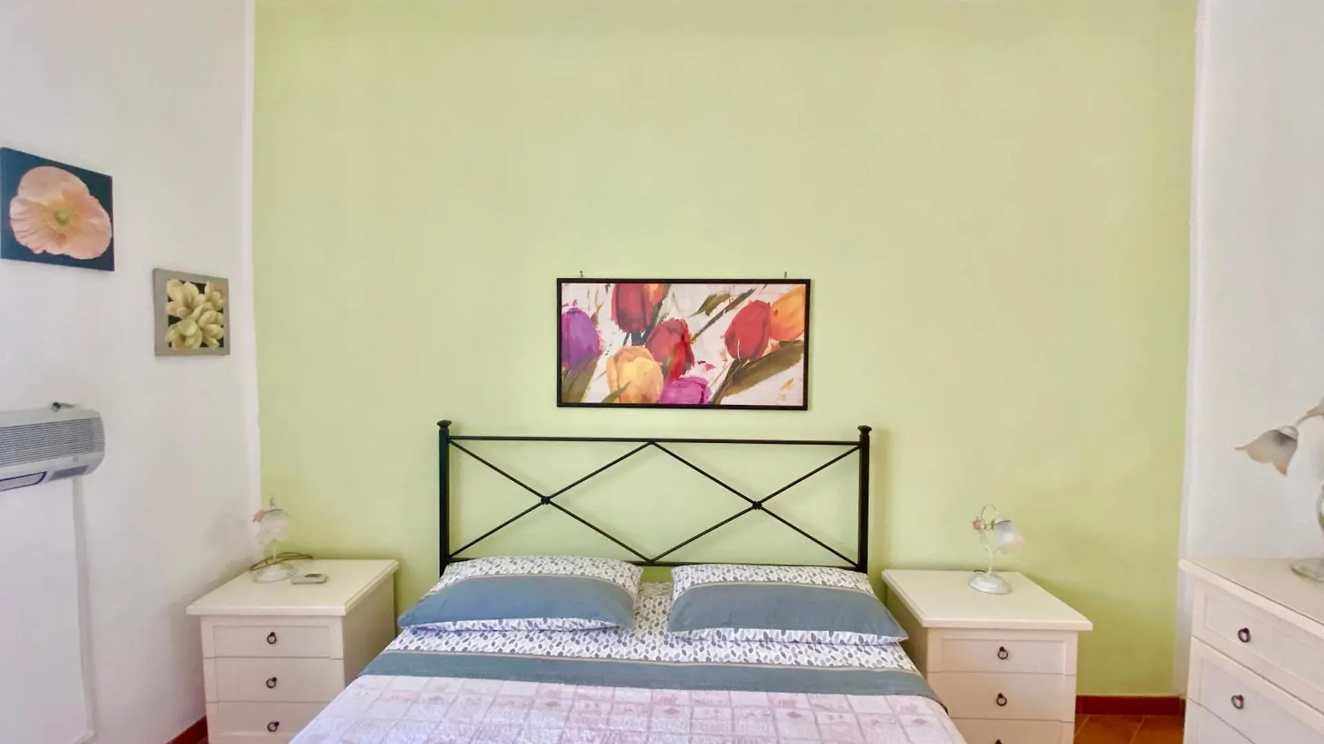 Urban Garden Apartment Manciano Italy