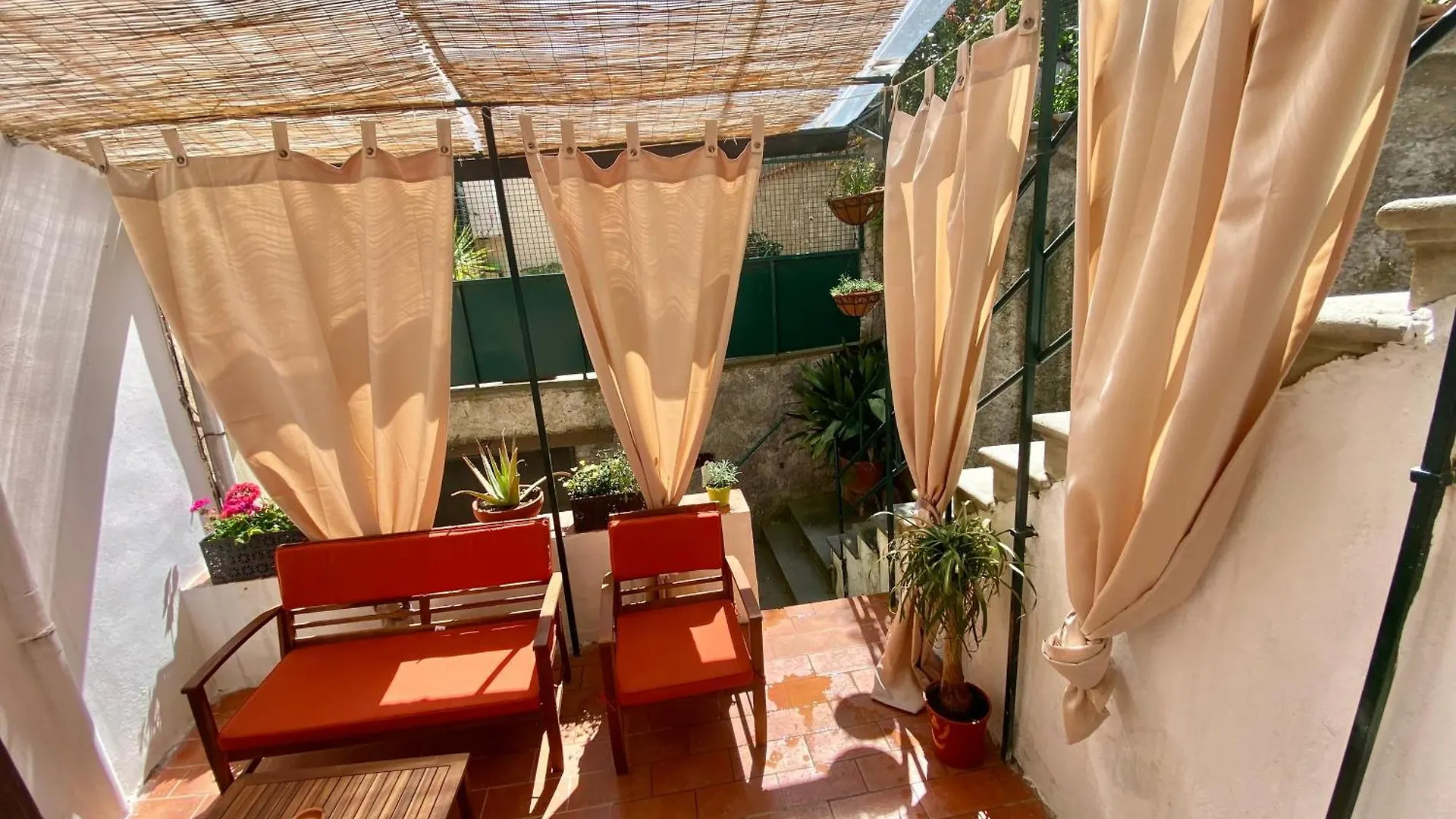 Urban Garden Apartment Manciano Italy